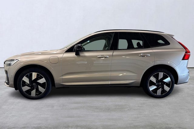 Volvo XC60 2025 – bild 2