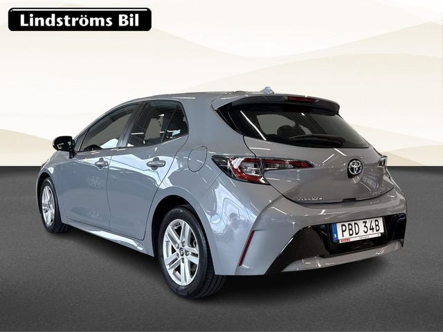 Toyota Corolla 2023 – bild 4