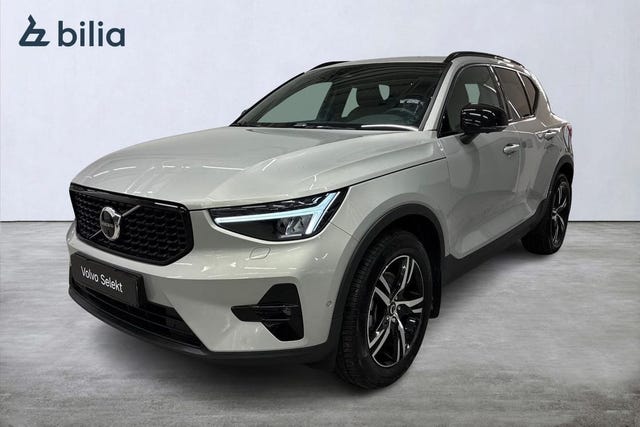 Volvo XC40 2025