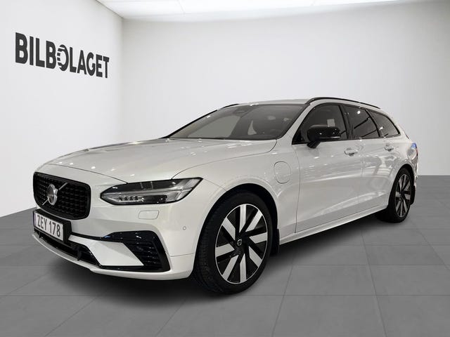 Volvo V90 2025