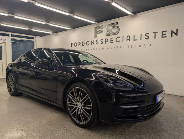 Porsche Panamera 4 2018