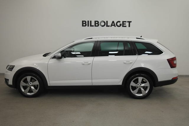 Skoda Octavia Scout 2018 – bild 4