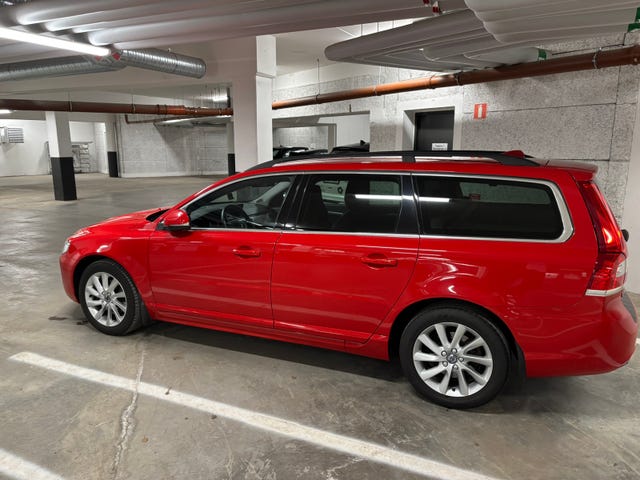 Volvo V70 2016