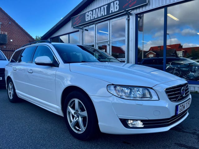 Volvo V70 2015