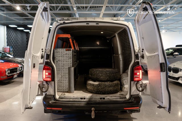 Volkswagen Transporter 2018 – bild 3
