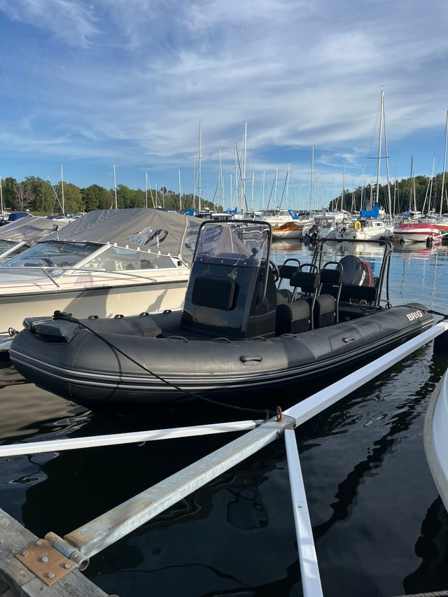 Brig 610 Navigator 150 Evinrude E-tec G1