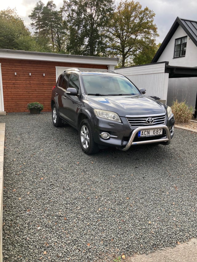 Toyota RAV4 2010