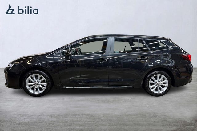 Toyota Corolla 2024 – bild 3