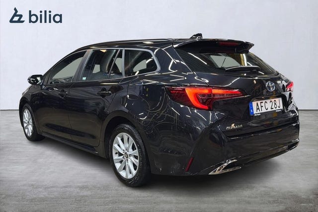 Toyota Corolla 2024 – bild 2