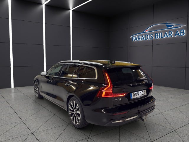 Volvo V60 2023 – bild 4