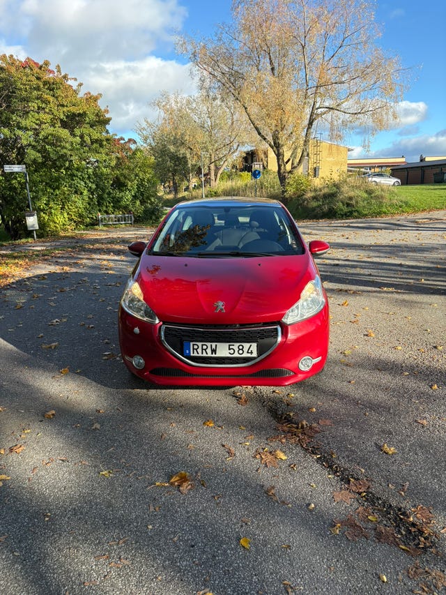 Peugeot 208 2013