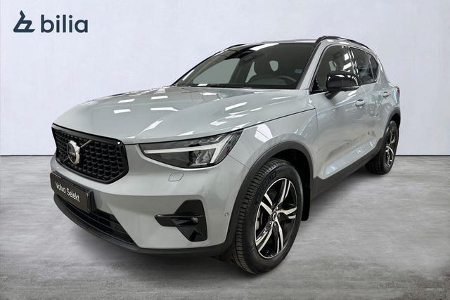 Volvo XC40 2025