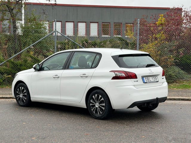 Peugeot 308 2016