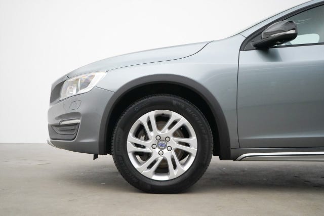 Volvo V60 Cross Country 2017 – bild 2
