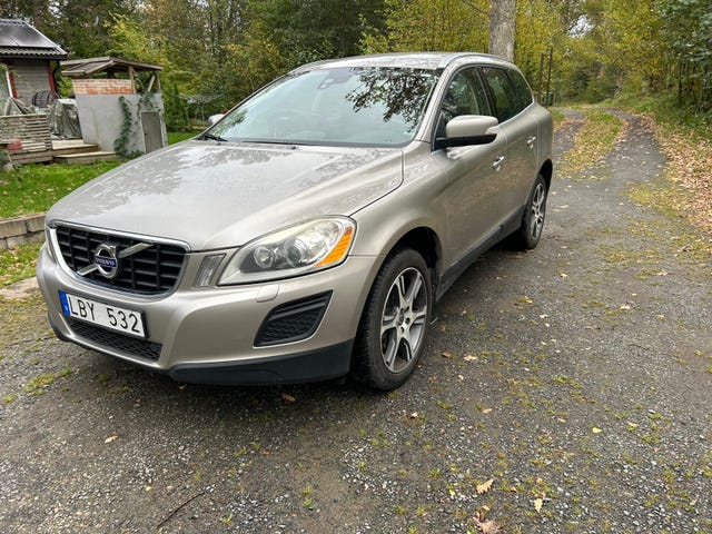 Volvo XC60 2011