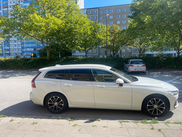 Volvo V60 2020