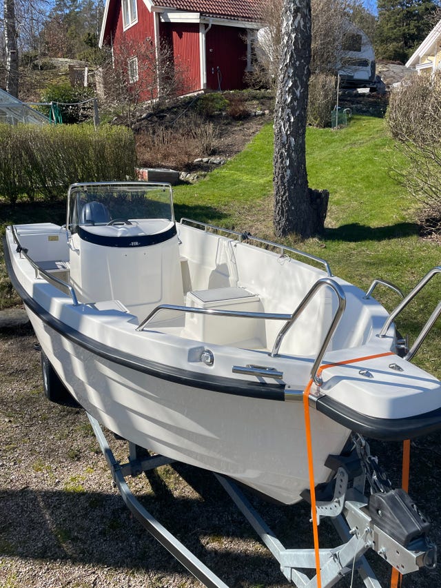 Välvårdad HR 600 F