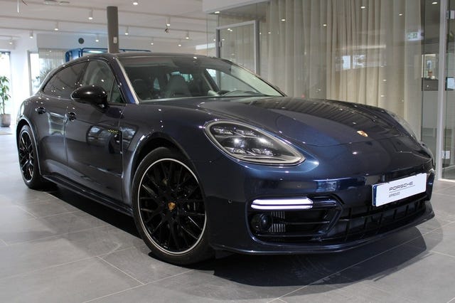 Porsche Panamera 4S 2023