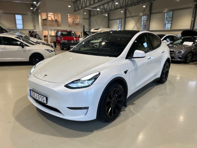 Tesla Model Y 2023