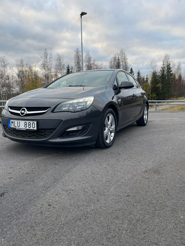 Opel Astra 2014