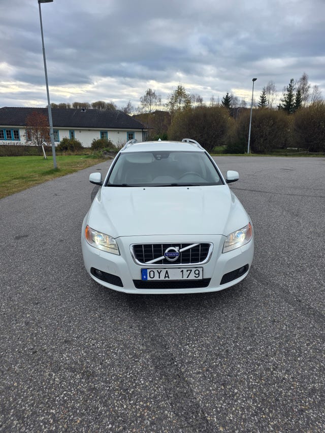 Volvo V70 2012 – bild 3