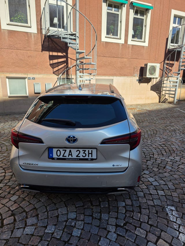 Toyota Corolla 2024 – bild 4