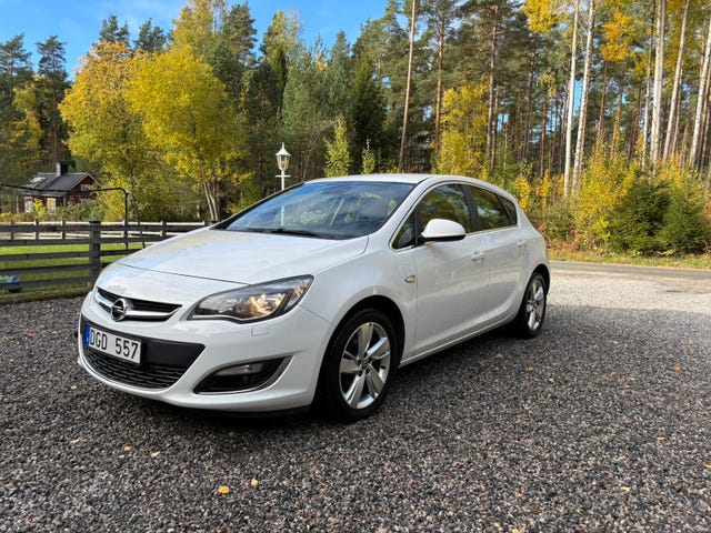 Opel Astra 2013
