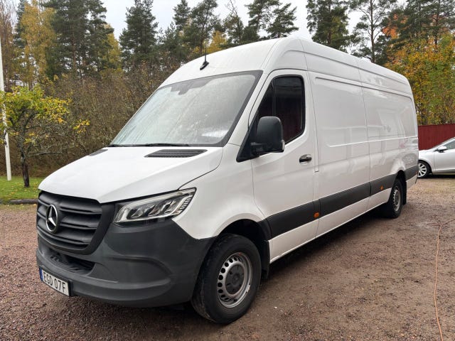 Mercedes-Benz Sprinter 317 2023