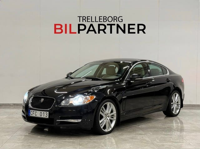 Jaguar XF 2011