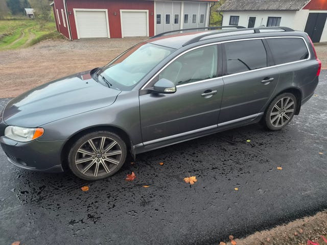 Volvo V70 2011