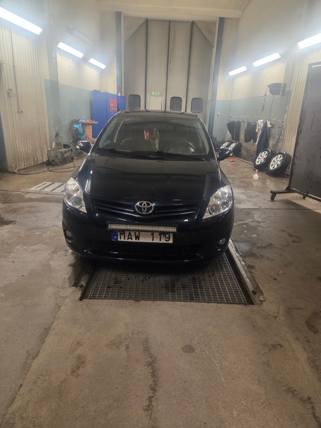 Toyota Auris 2012