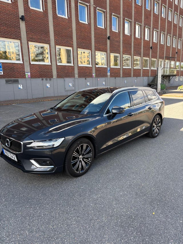 Volvo V60 2019 – bild 2