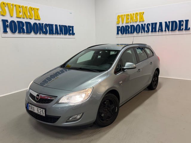 Opel Astra 2011