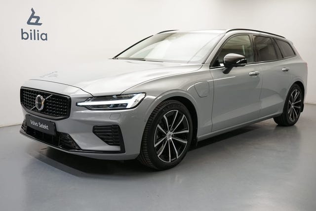 Volvo V60 2025