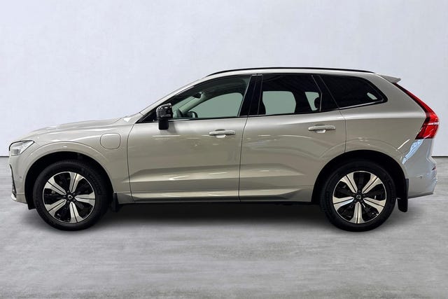 Volvo XC60 2025 – bild 2