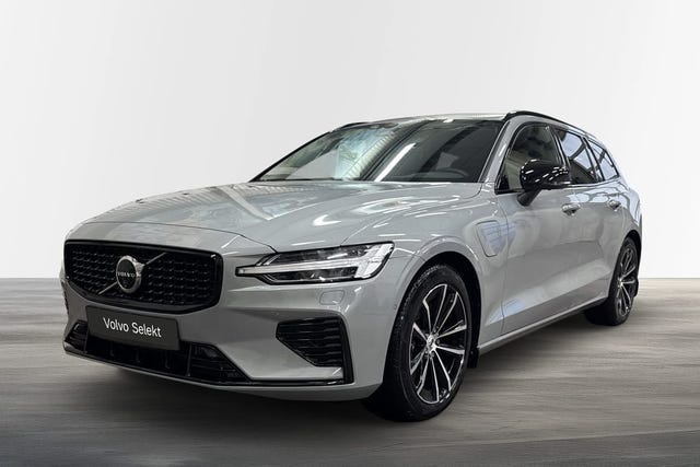 Volvo V60 2025