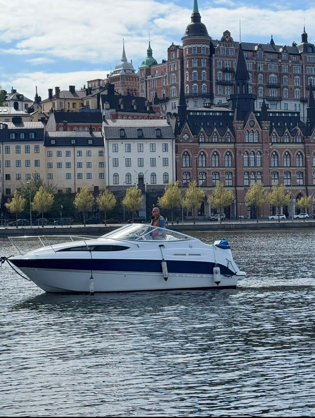 Bayliner 245 i väldigt fin skick