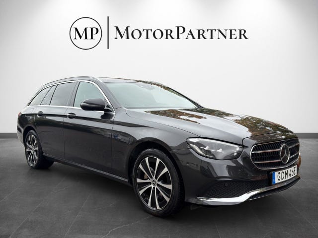 Mercedes-Benz E300 2021