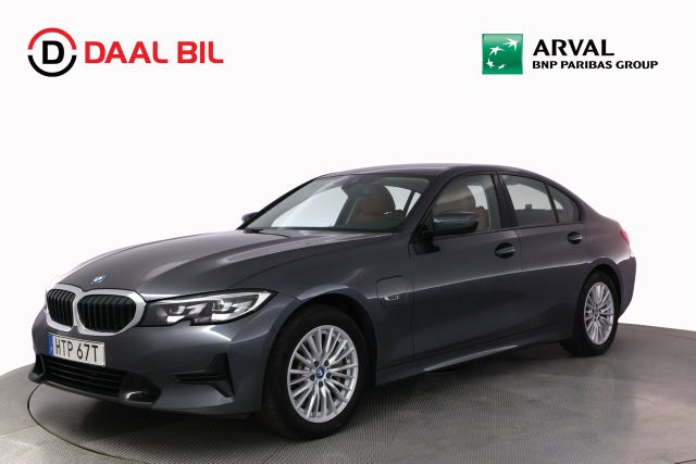 BMW 330e 2022