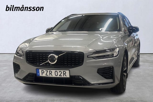 Volvo V60 2025