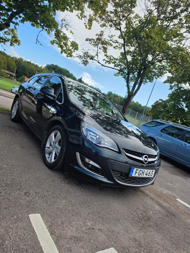 Opel Astra 2014