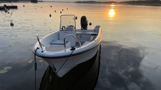 Terhi 450C + Tohatsu 30 (trailer 80km/h ingår)