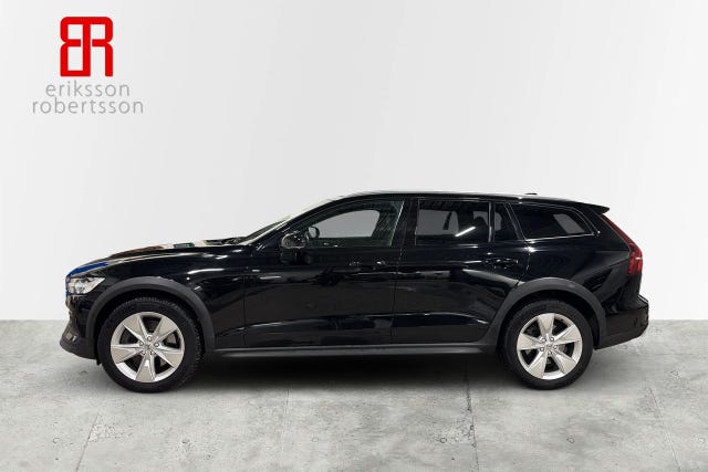 Volvo V60 Cross Country 2022 – bild 2