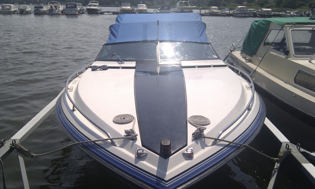 Chaparral 2550SX utan motor