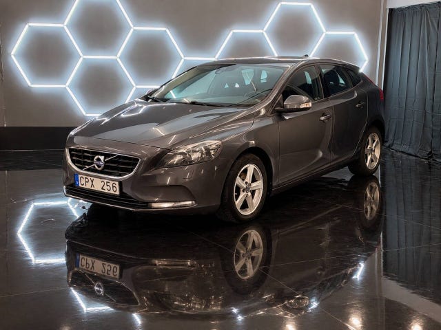 Volvo V40 2013