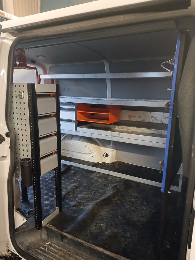 Volkswagen Transporter 2018 – bild 4