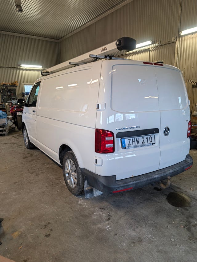 Volkswagen Transporter 2018 – bild 3