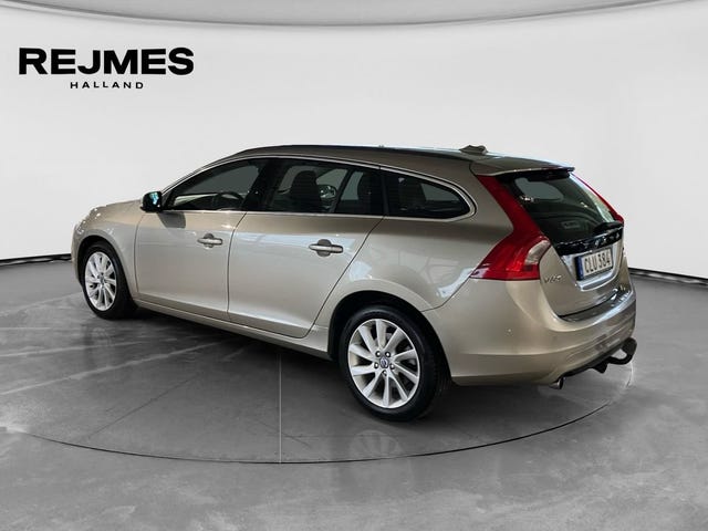 Volvo V60 2015 – bild 2