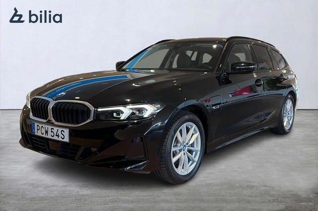 BMW 330e 2023