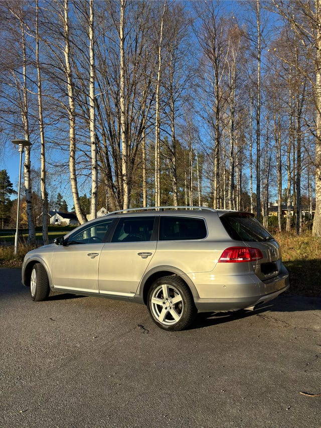 Volkswagen Passat Alltrack 2014 – bild 3